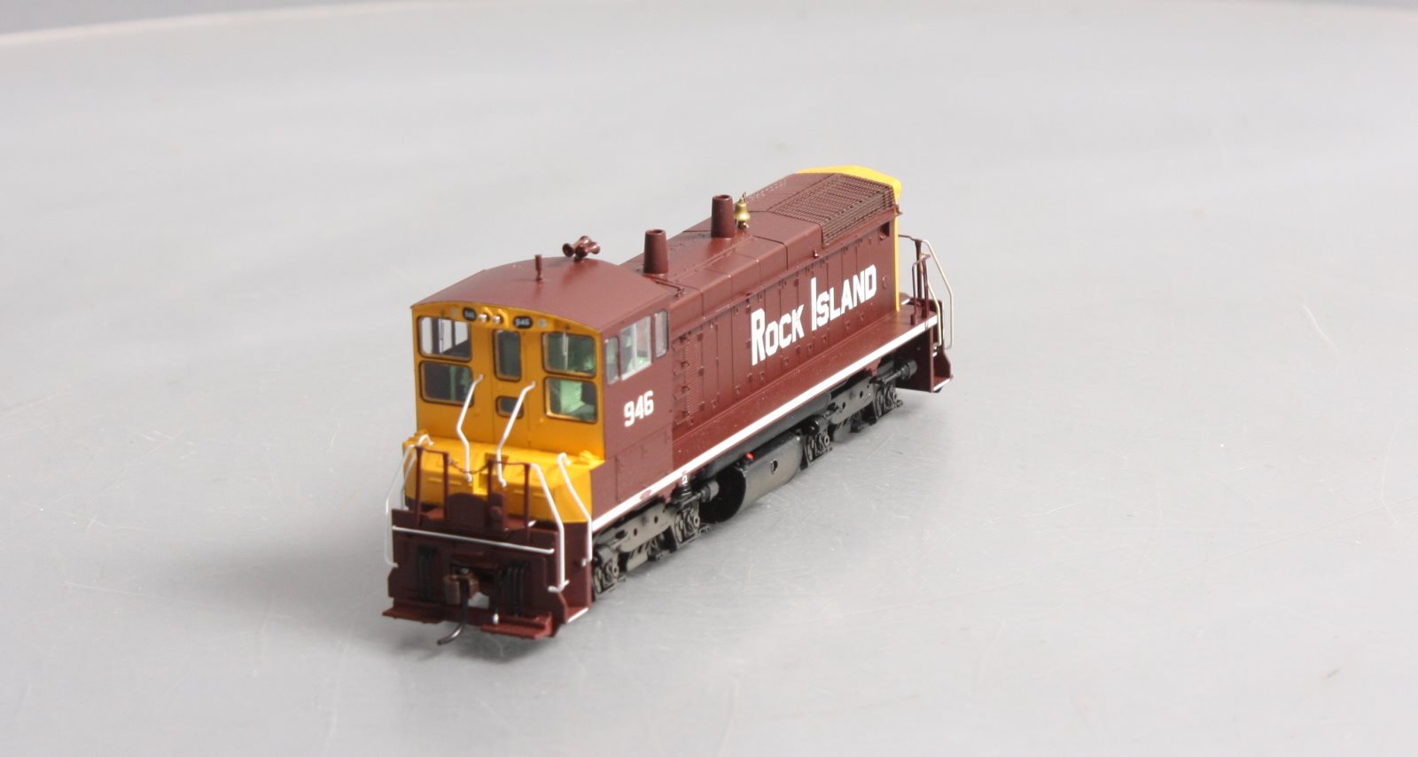 Athearn 95851 HO Rock Island SW1500 Diesel Locomotive #946