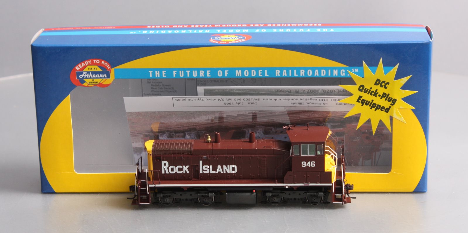 Athearn 95851 HO Rock Island SW1500 Diesel Locomotive #946