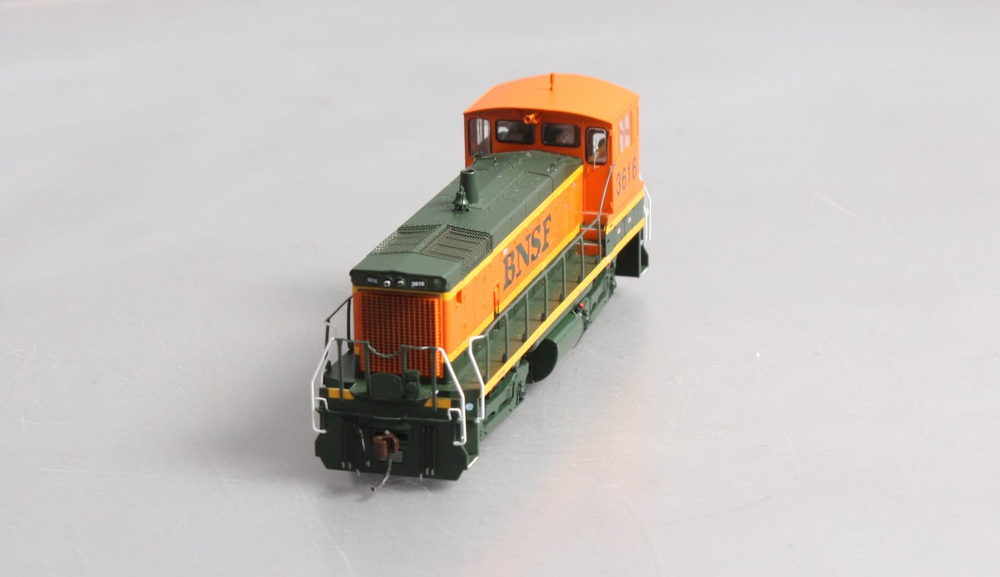 Athearn 95806 HO BNSF/Heritage I SW1000 Diesel Locomotive #3616