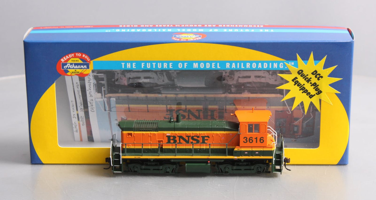 Athearn 95806 HO BNSF/Heritage I SW1000 Diesel Locomotive #3616