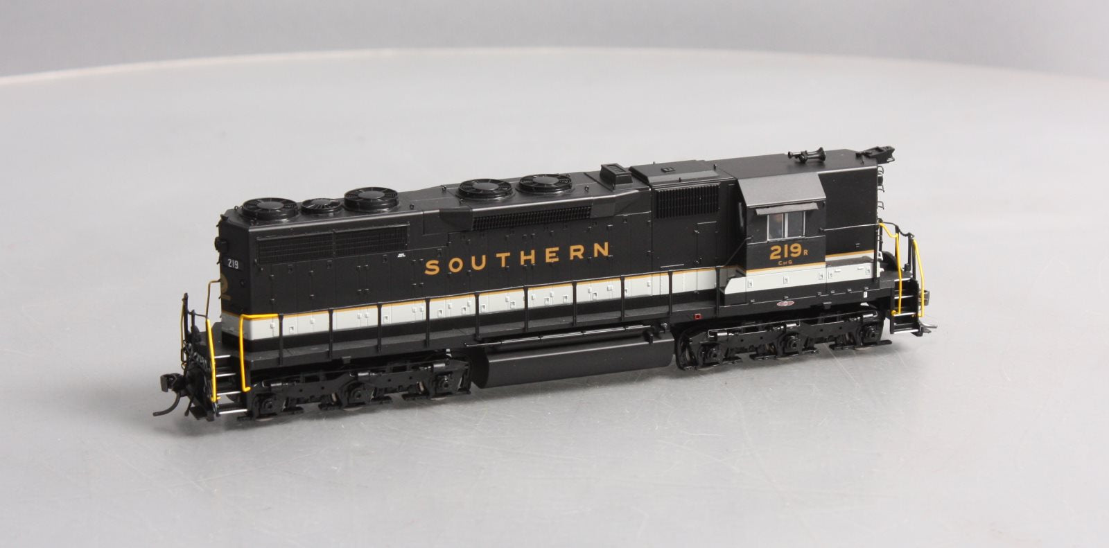 Atlas 10001056 HO Southern SD35 High Nose Diesel Locomotive #219