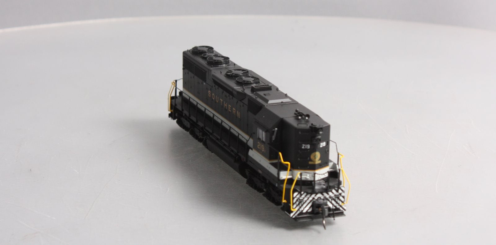 Atlas 10001056 HO Southern SD35 High Nose Diesel Locomotive #219