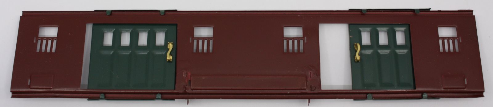 Lionel 310-9 Maroon Car Insert with Green Door for Coach Car (Type I)