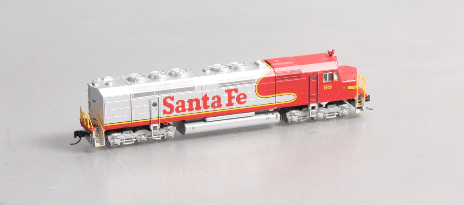 Athearn 22477 N Santa Fe FP45 with DCC & Sound SuperFleet #100 LN/Box