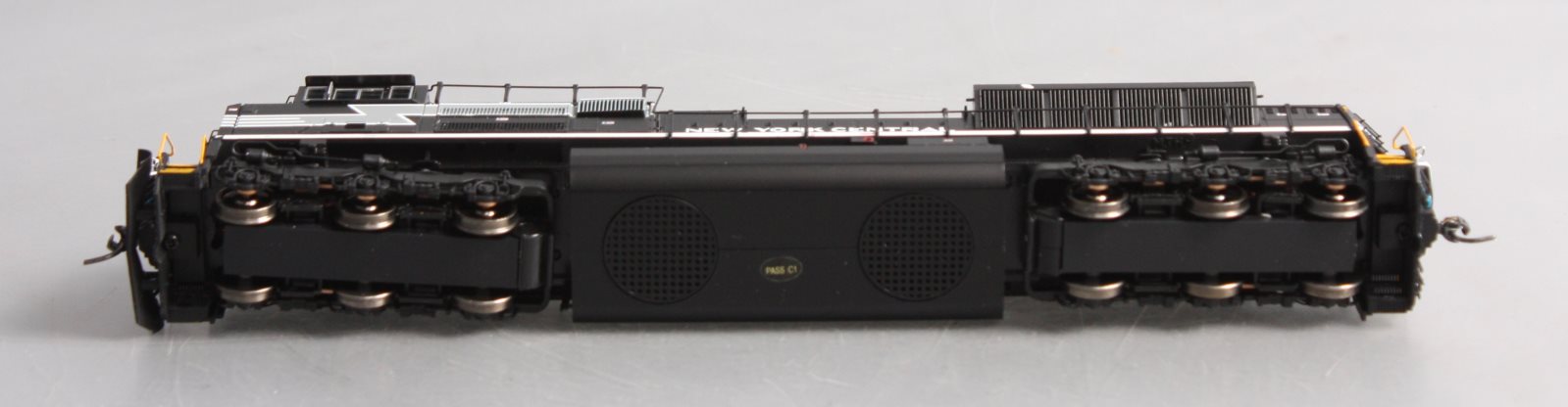 MTH 80-2243-0 HO NYC Diesel Locomotive #1066