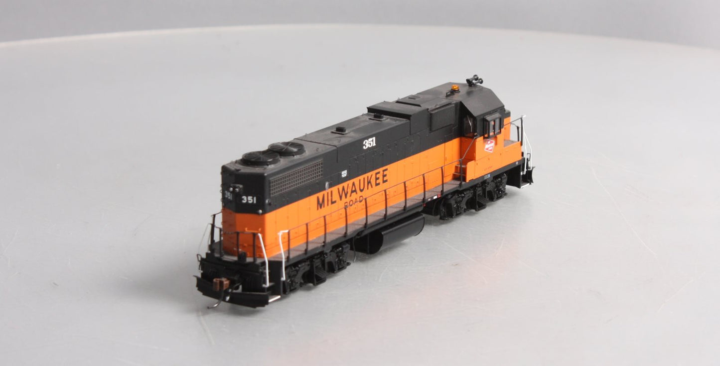 Athearn G40520 HO Milwaukee GP38-2 Diesel Locomotive #351 LN/Box