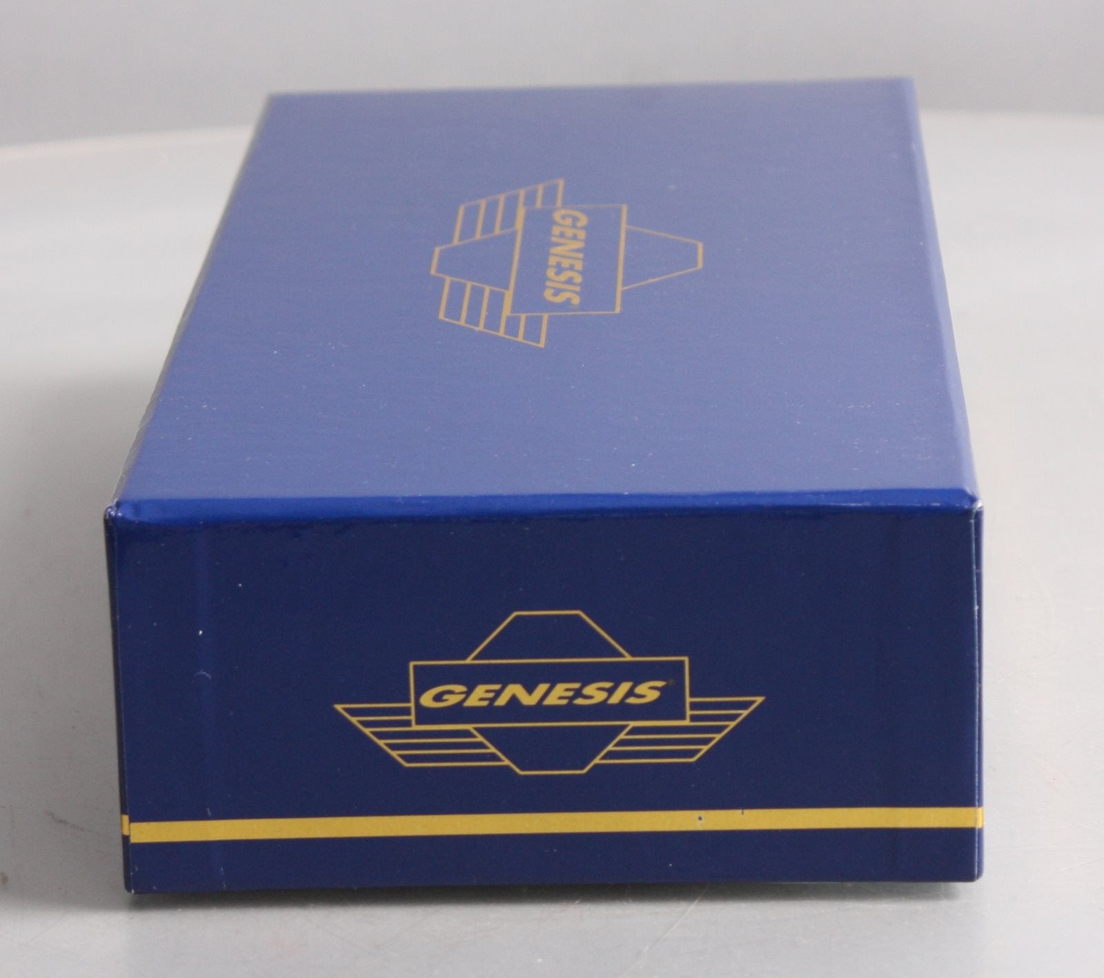 Athearn G40520 HO Milwaukee GP38-2 Diesel Locomotive #351 LN/Box