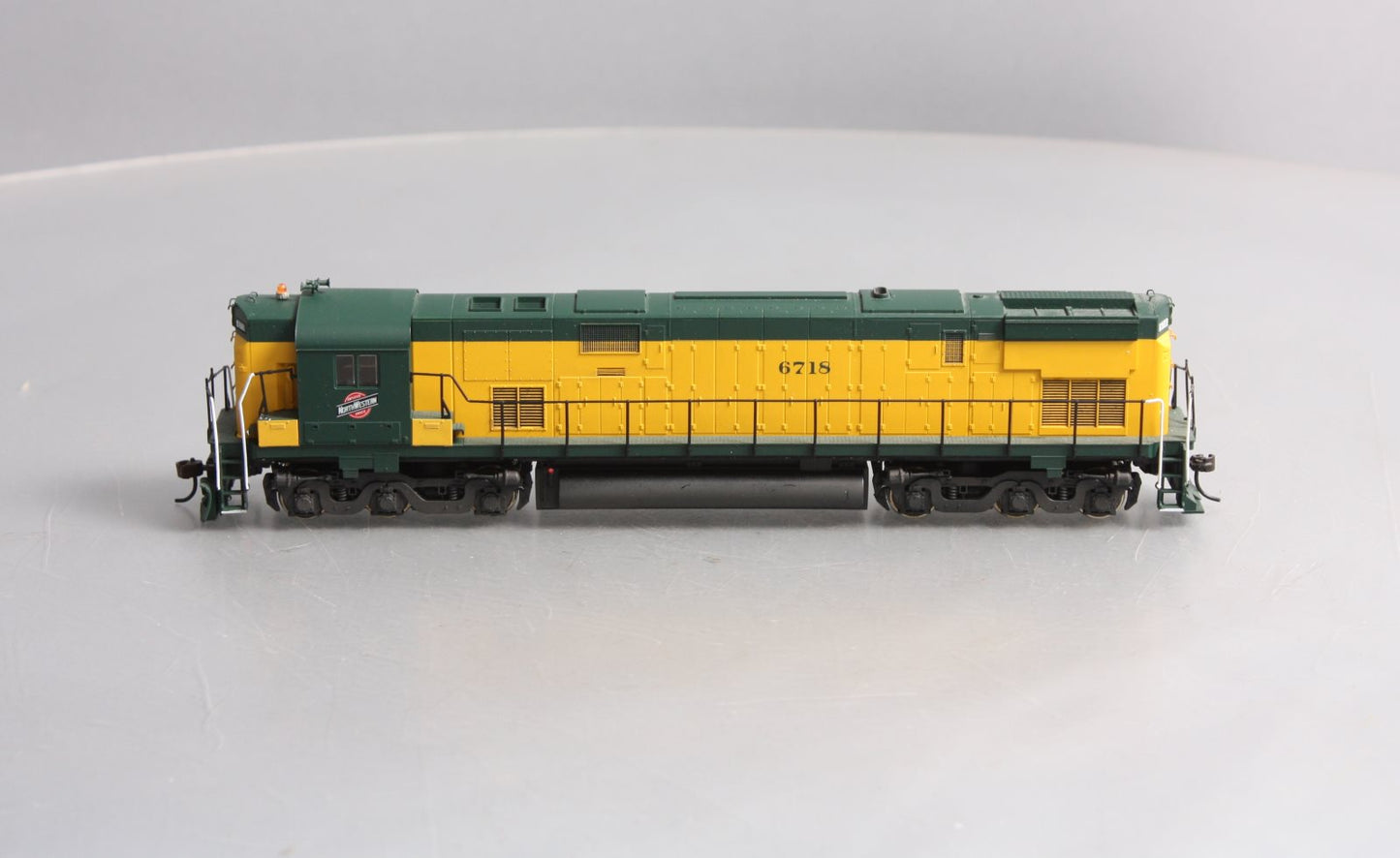 Stewart 6261 HO Chicago & North Western Diesel ALCO C628 High Hood Powered #6718