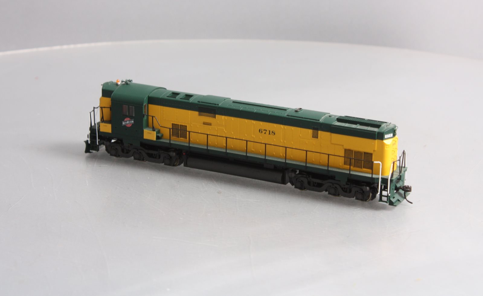 Stewart 6261 HO Chicago & North Western Diesel ALCO C628 High Hood Powered #6718