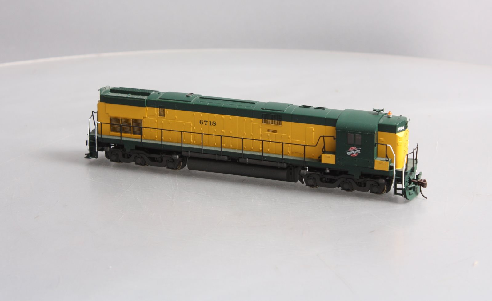 Stewart 6261 HO Chicago & North Western Diesel ALCO C628 High Hood Powered #6718