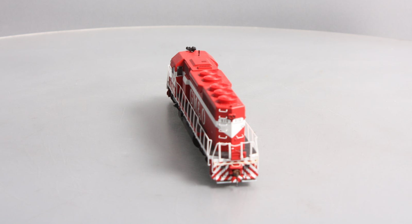 Athearn 86727 HO Gulf, Mobile & Ohio/Red & White SD40 Diesel Locomotive #916