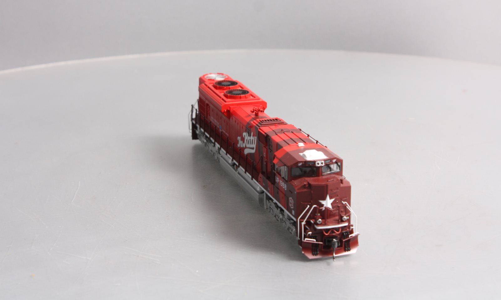 MTH 80-2009-0 Katy HO Scale SD70ACe Diesel Engine (DCC Ready