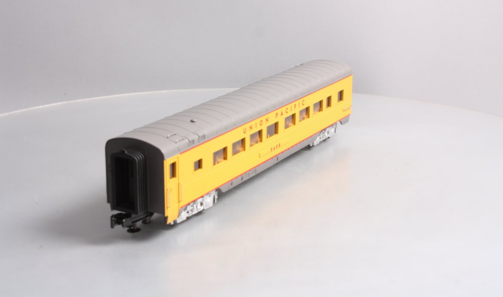 MTH 30-68112 O Union Pacific 60' Streamlined Coach Car #5408
