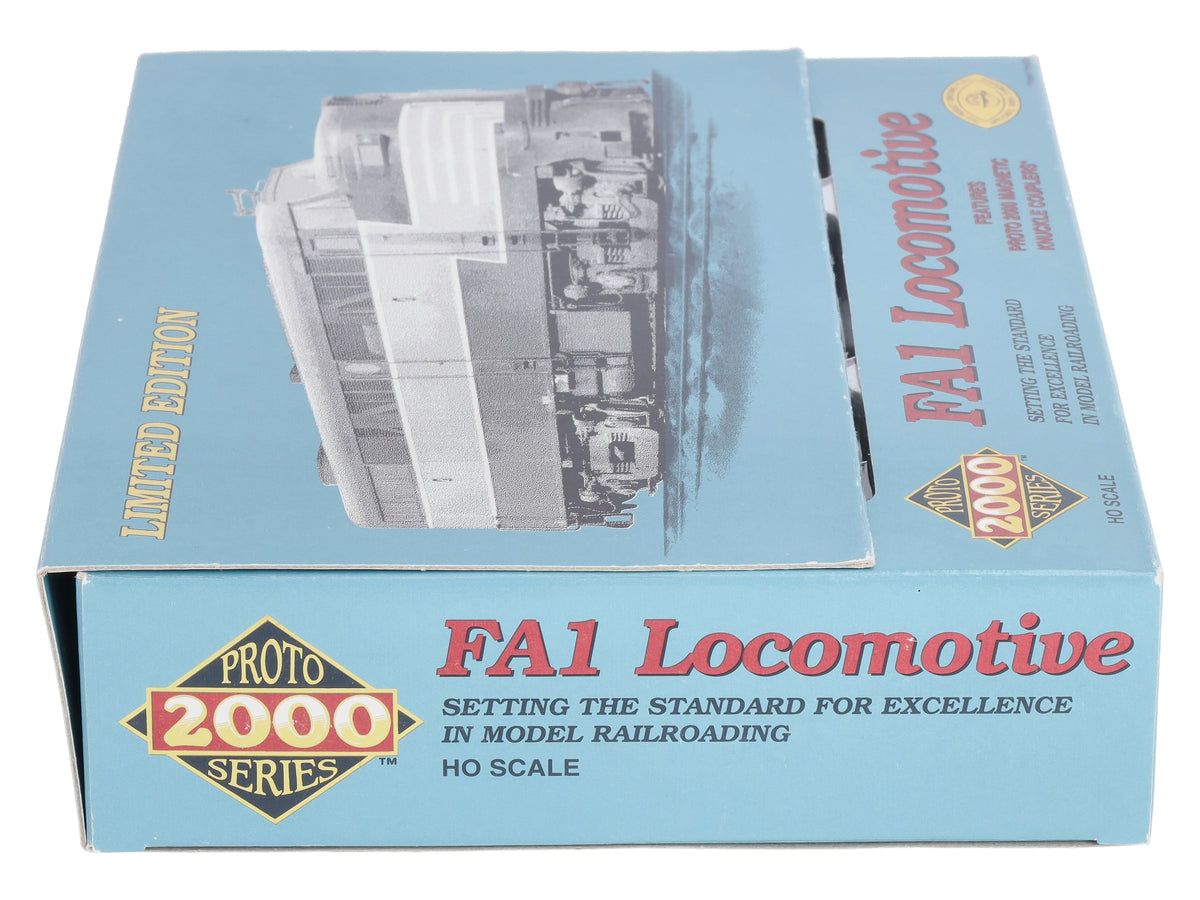 Proto 2000 23447 HO New York Central #1017 Powered FA1 Diesel Locomotive LN/Box