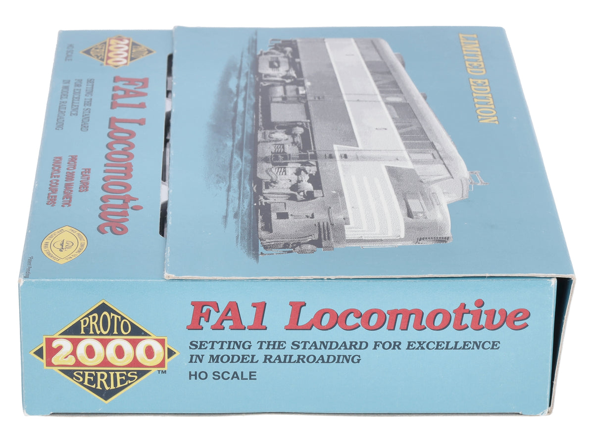 Proto 2000 23447 HO New York Central #1017 Powered FA1 Diesel Locomotive LN/Box