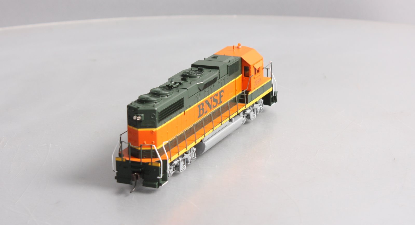 Athearn 4619 HO Burlington Northern Santa Fe GP-38 Diesel Locomotive #2099