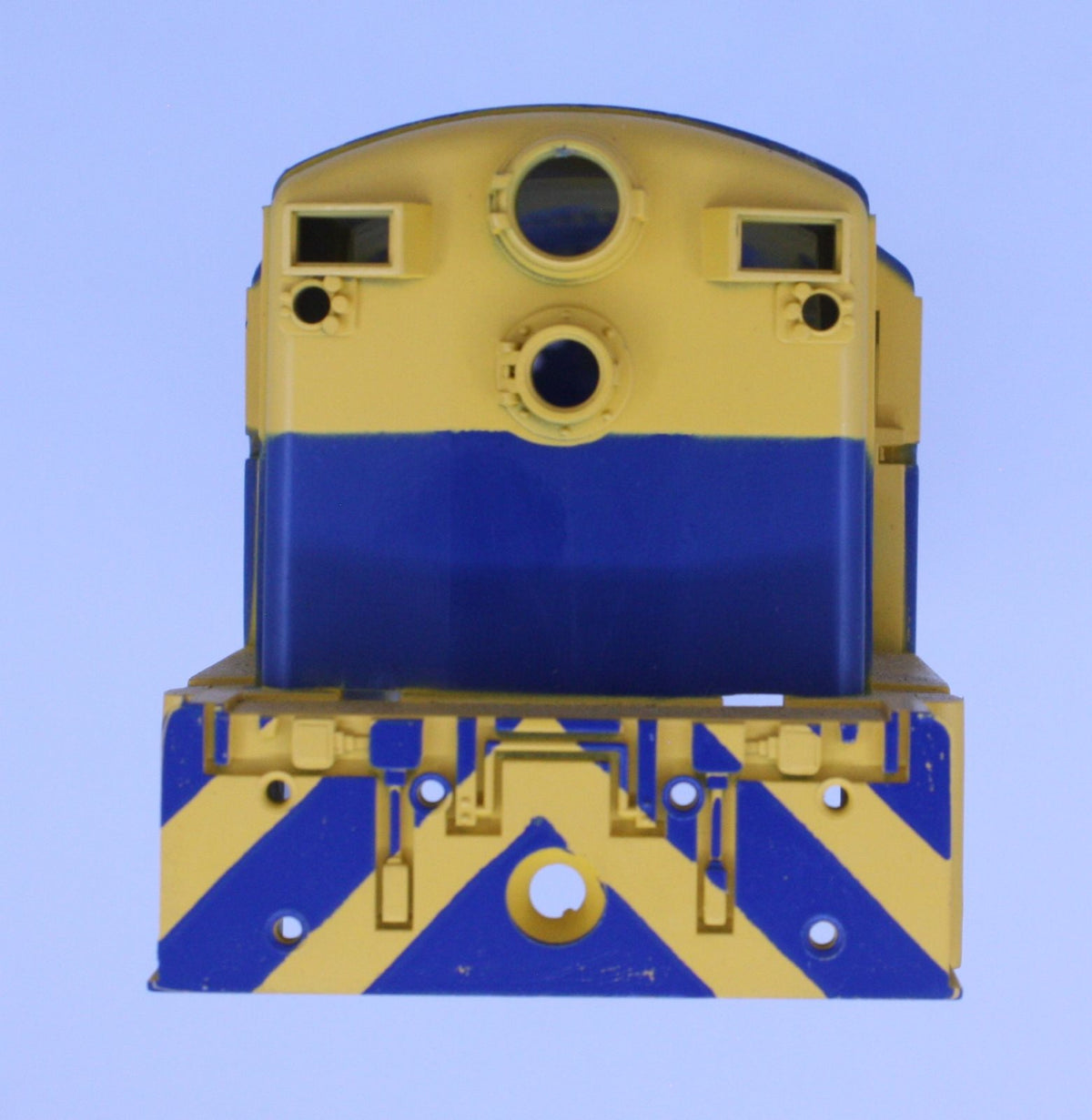 Lionel 2331-2 Postwar Blue and Yellow Virginian FM - Shell Only