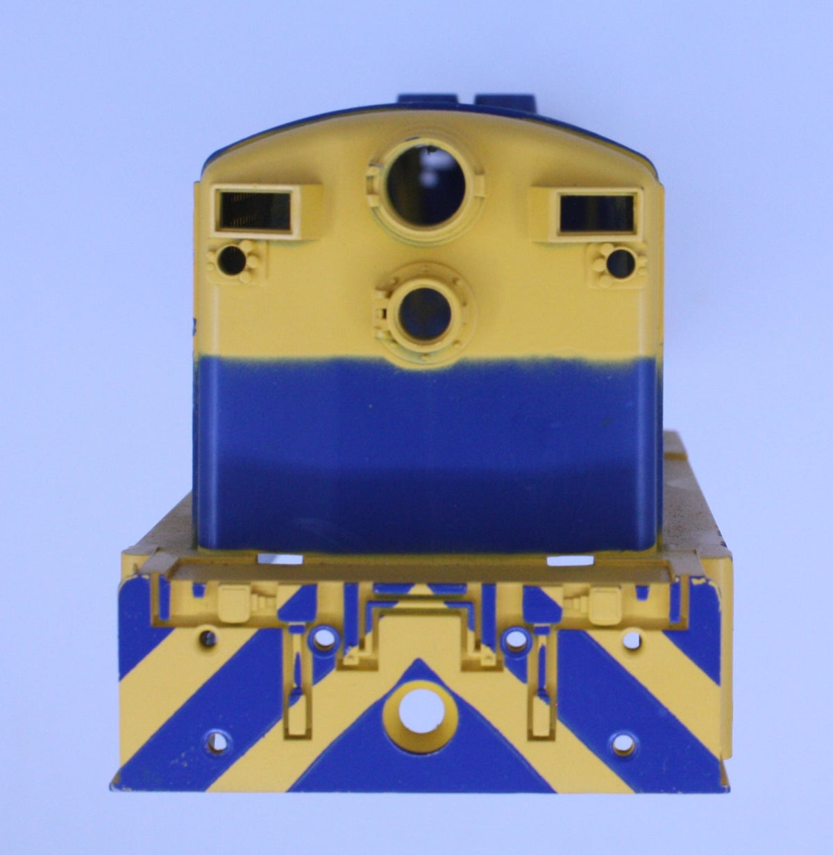 Lionel 2331-2 Postwar Blue and Yellow Virginian FM - Shell Only