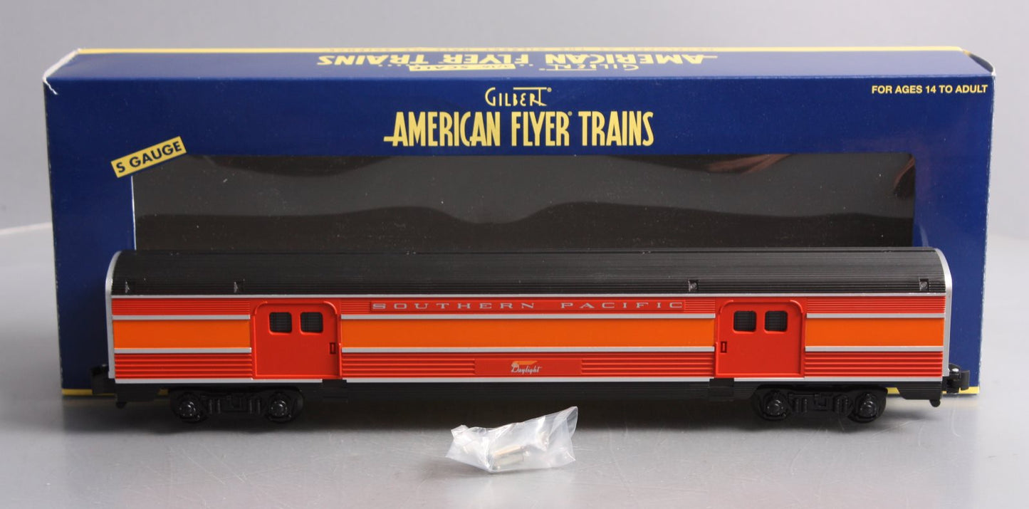 American Flyer 6-49946 S Gauge Southern Pacific Daylight Streamliner Baggage Car