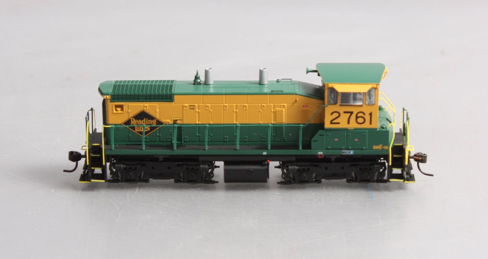 Broadway Limited 3330 HO Paragon2 Reading EMD SW1500 Diesel Switcher #2761 w/DCC