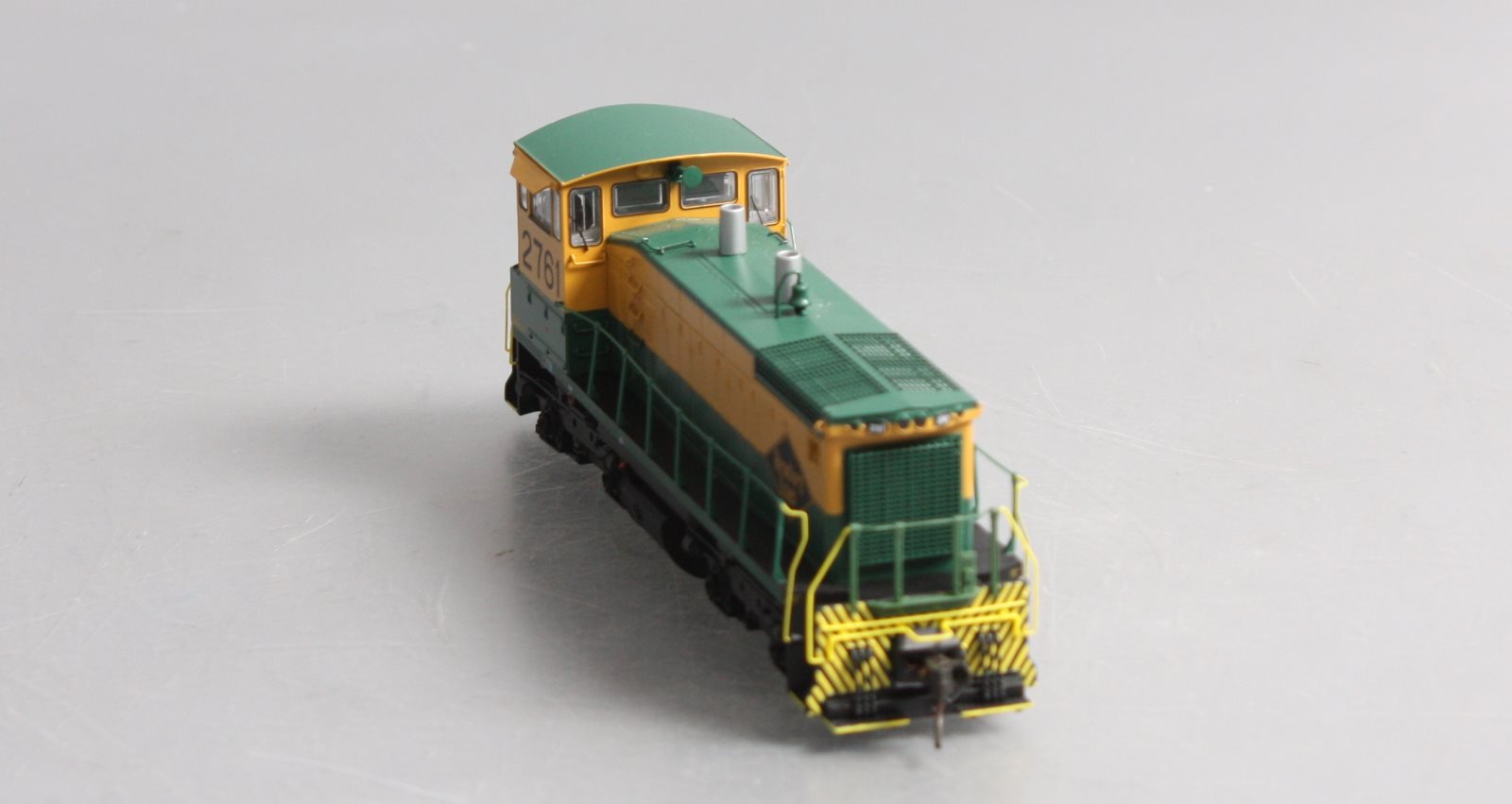 Broadway Limited 3330 HO Paragon2 Reading EMD SW1500 Diesel Switcher #2761 w/DCC