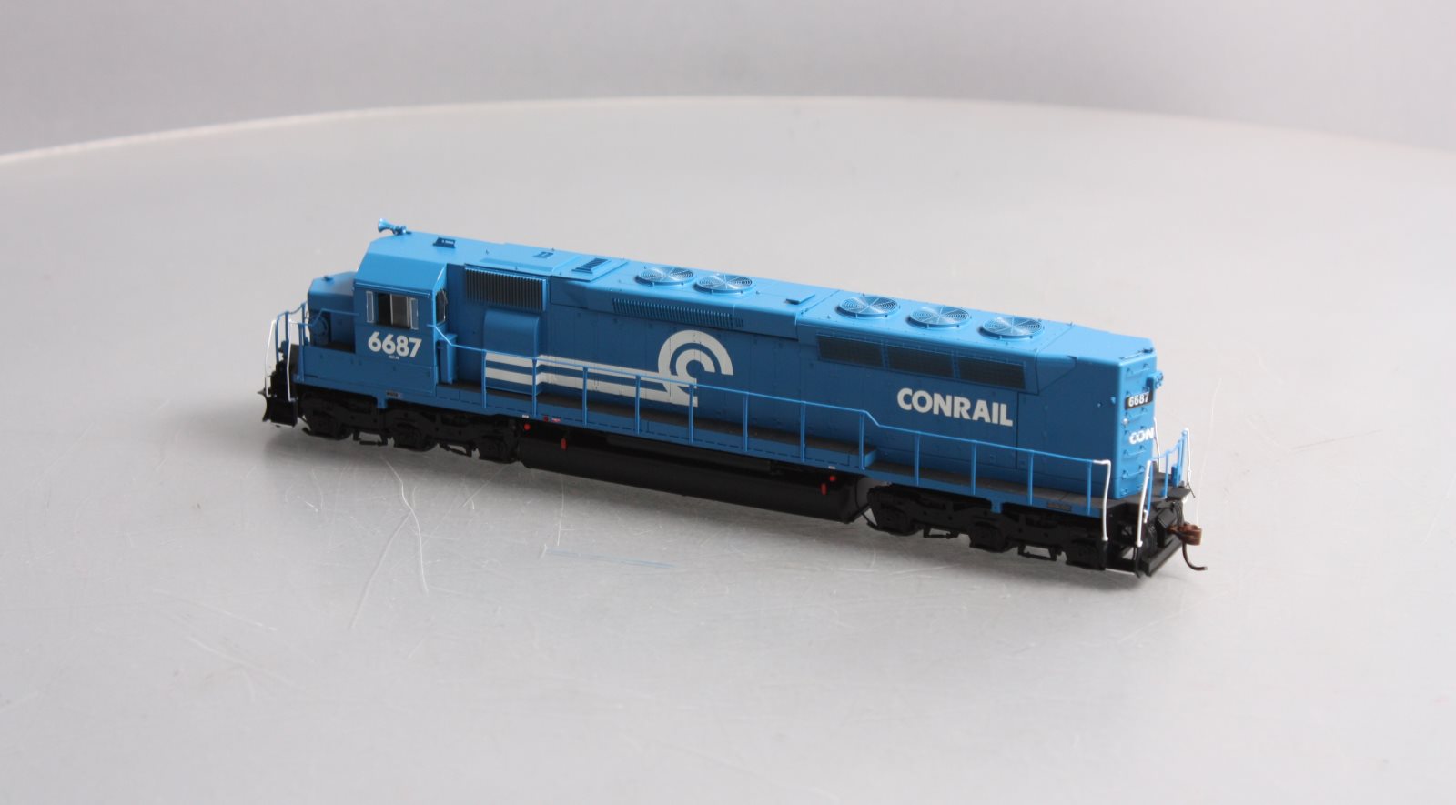 Athearn G63648 HO Conrail SDP45 Diesel Loco w/DCC & Sound #6685
