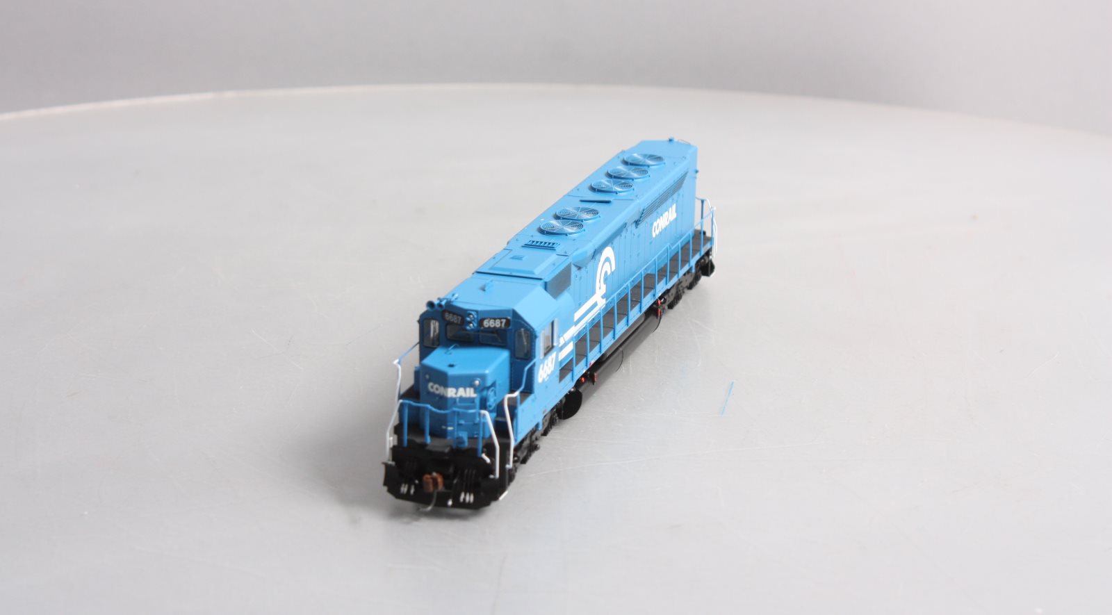 Athearn G63648 HO Conrail SDP45 Diesel Loco w/DCC & Sound #6685