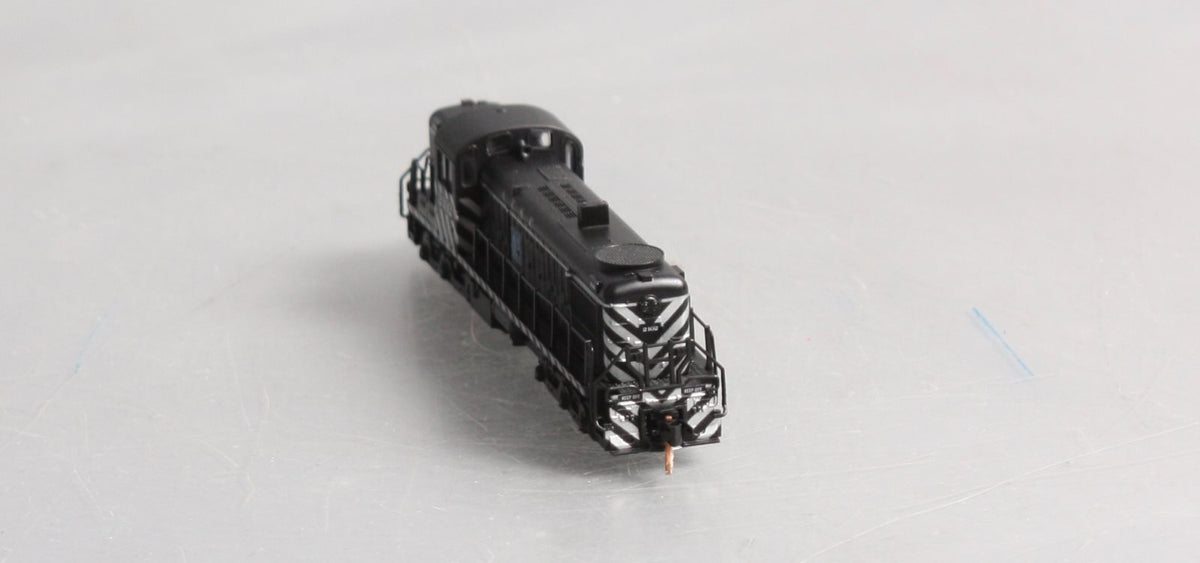 Atlas 42303 N Scale Santa Fe Diesel Locomotive #2102 LN/Box