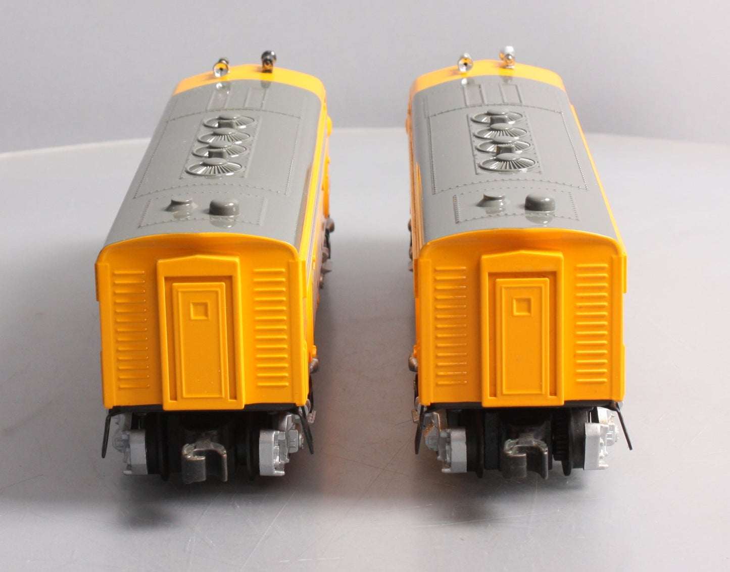 Williams F7102 O Gauge Union Pacific F7 AA Diesel Locomotive Set (3 Rail) LN/Box