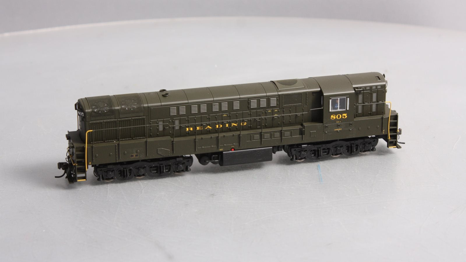 Atlas 7874 HO Reading Train Master Phase 1b Diesel Locomotive #805