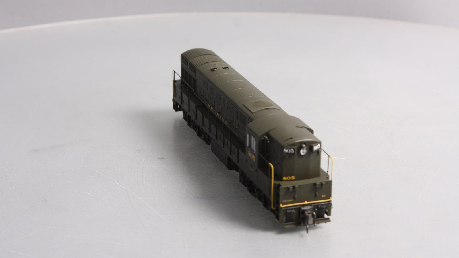 Atlas 7874 HO Reading Train Master Phase 1b Diesel Locomotive #805