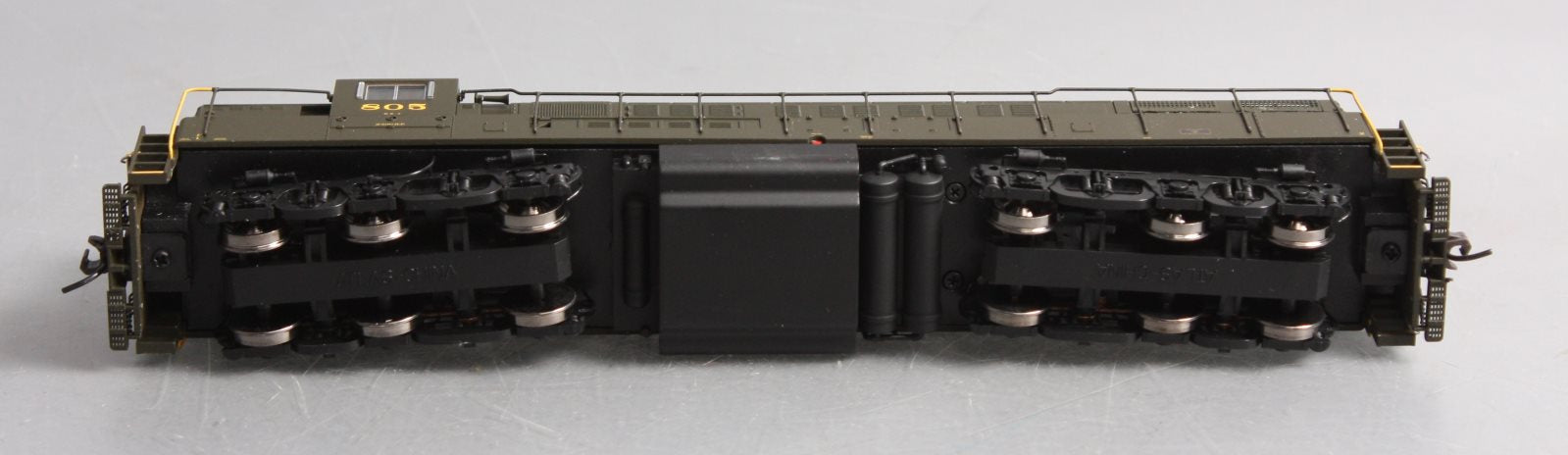 Atlas 7874 HO Reading Train Master Phase 1b Diesel Locomotive #805