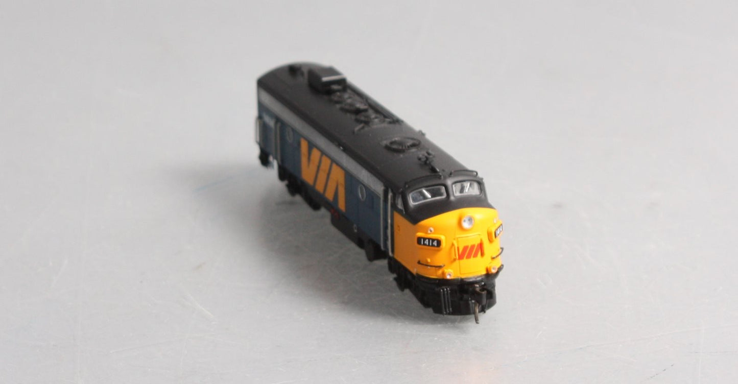 Rapido Trains 530536 N Via Rail Canada FP9A VIA Rail Canada #1414 w/sd