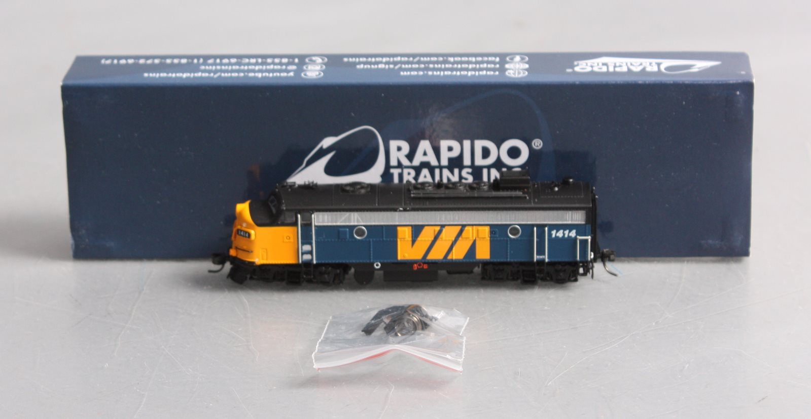 Rapido Trains 530536 N Via Rail Canada FP9A VIA Rail Canada #1414 w/sd