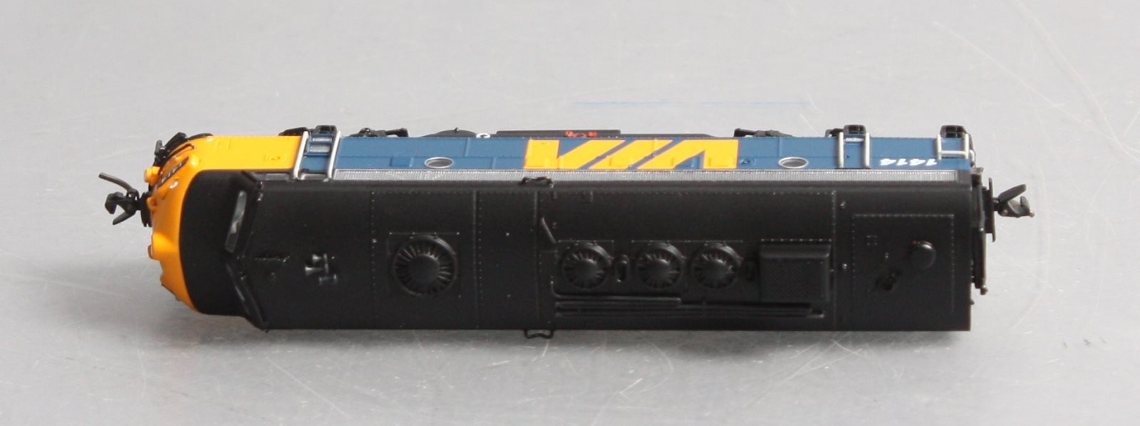Rapido Trains 530536 N Via Rail Canada FP9A VIA Rail Canada #1414 w/sd