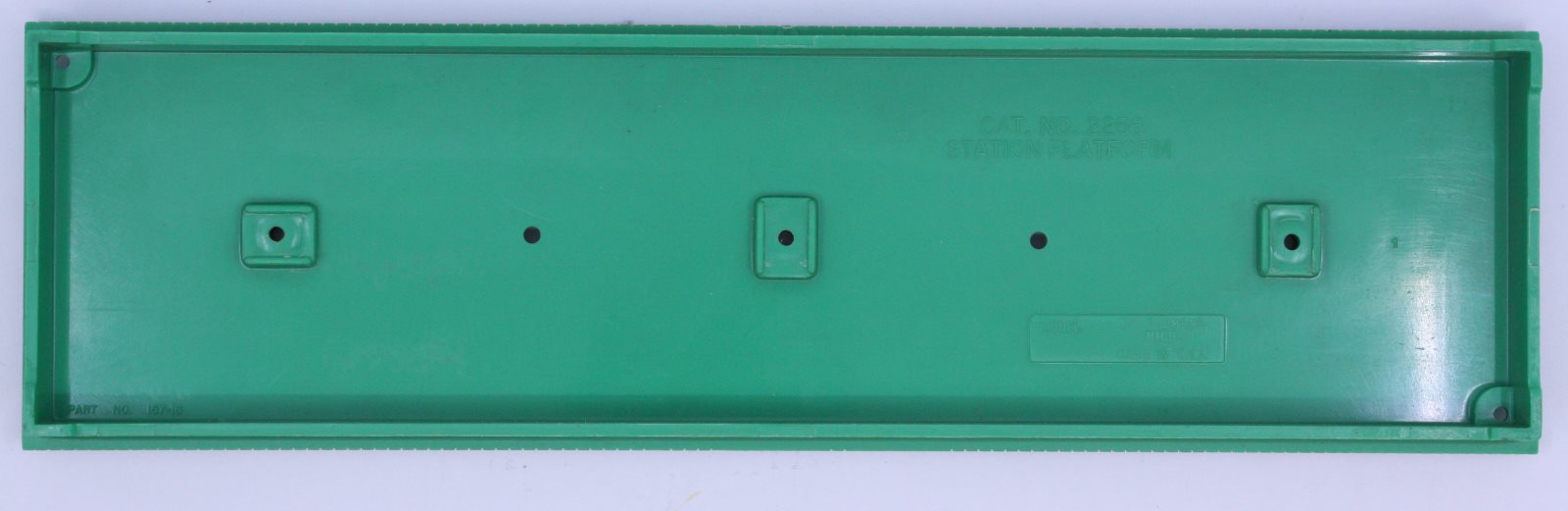 Lionel 2256-1 Light Green MPC Passenger Station Platform Base