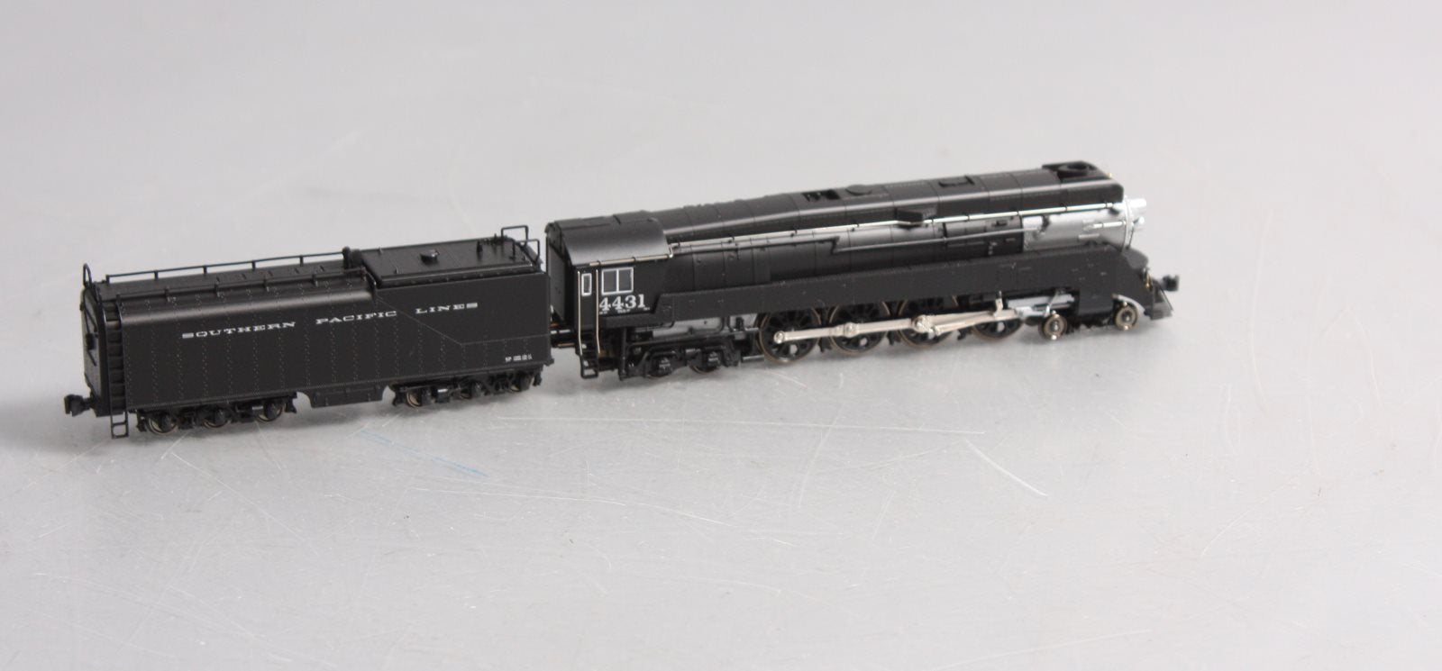 Kato 126-0303 N Scale Southern Pacific GS-4 Steam Locomotive & Tender