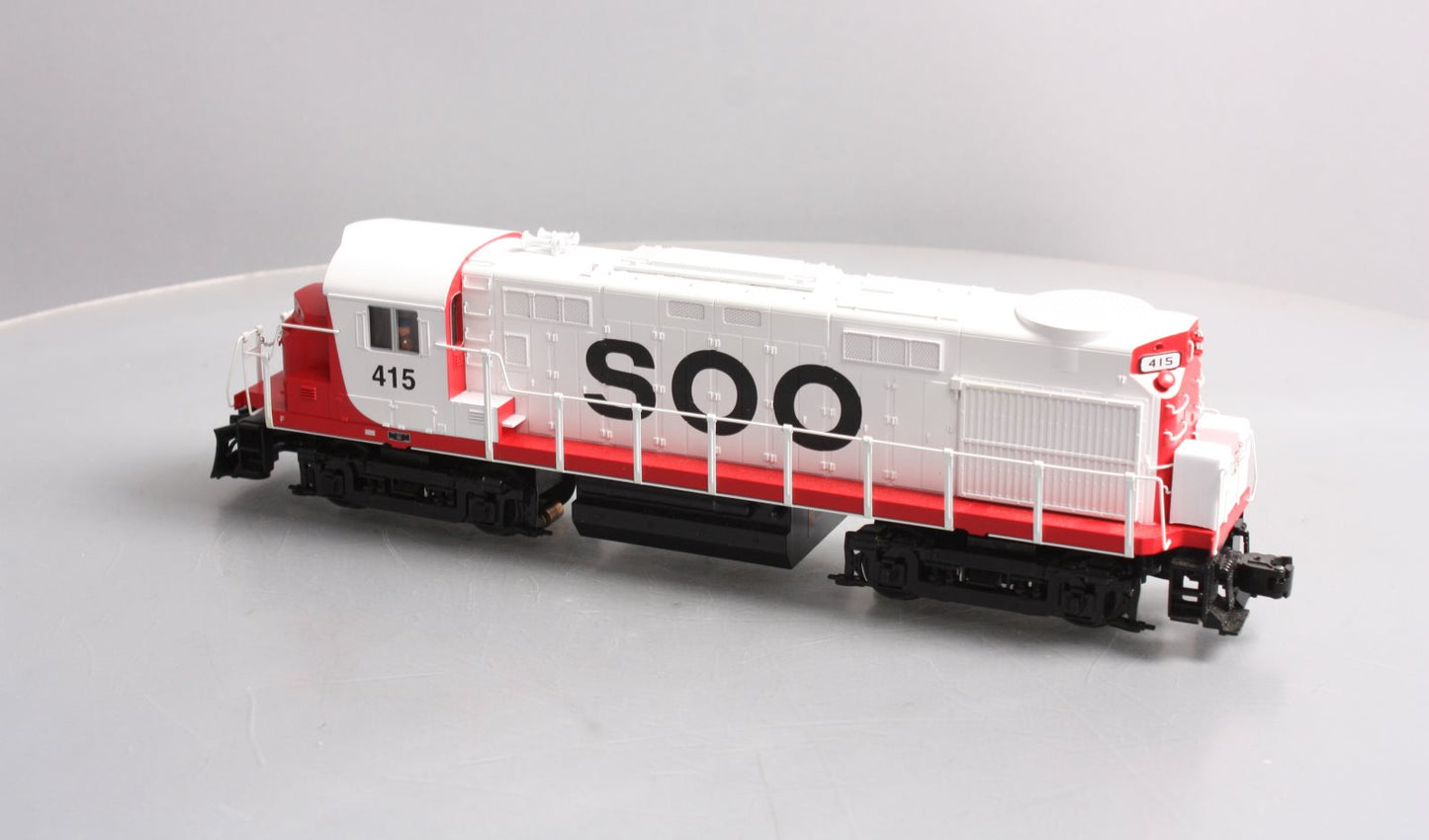 Lionel 2233371 O Gauge Soo Line RS-27 Diesel Locomotive #415 with LEGACY