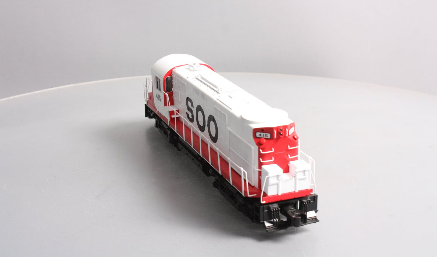 Lionel 2233371 O Gauge Soo Line RS-27 Diesel Locomotive #415 with LEGACY