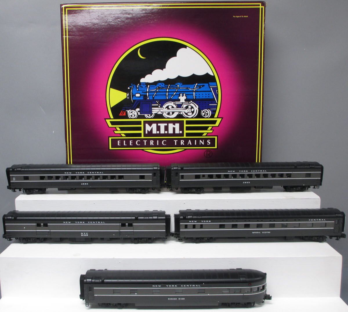 MTH 20-6576 O Gauge New York Central 70' Streamlined Passenger 5-Car Set LN/Box
