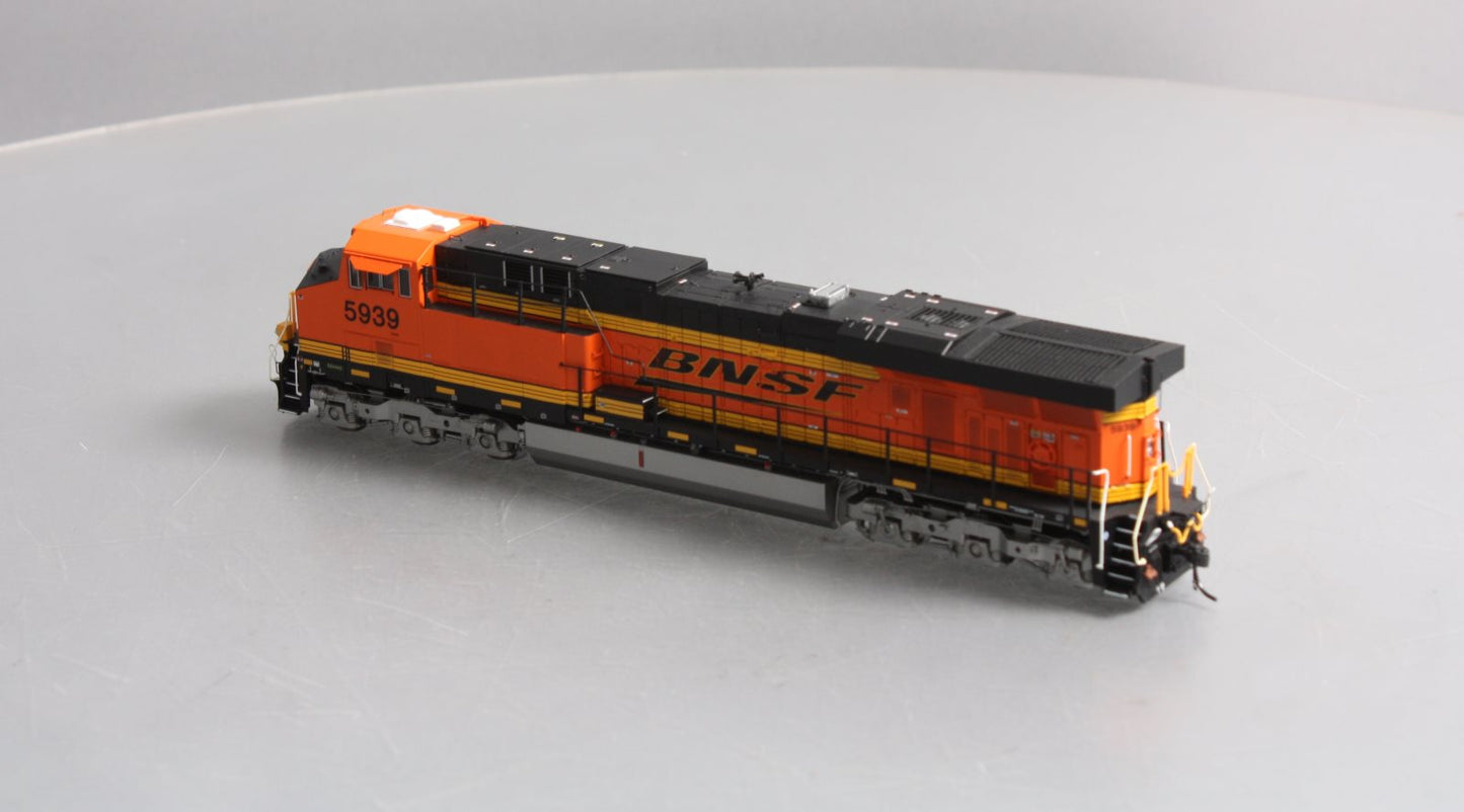 Athearn G83081 HO Scale BNSF ES44AC w/PTC Diesel Locomotive #5939