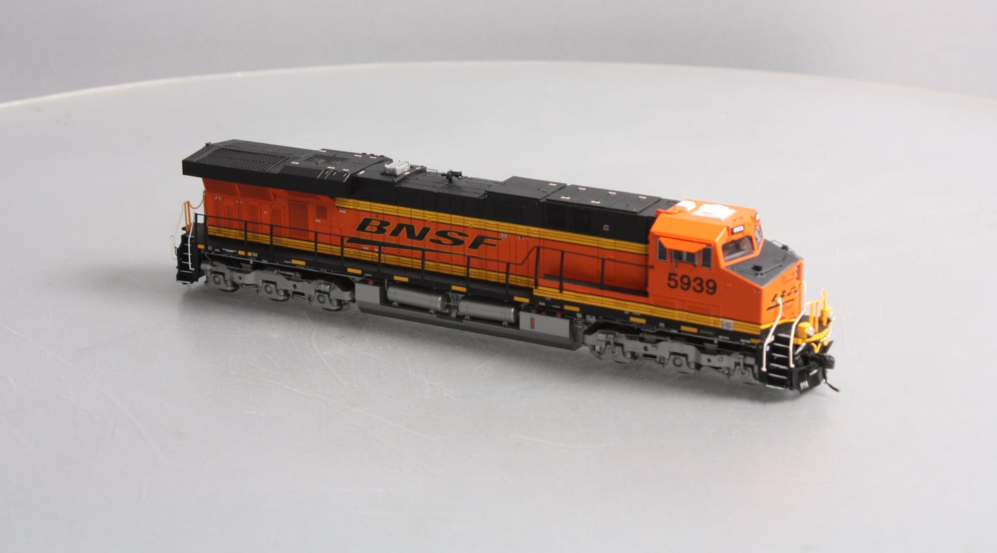 Athearn G83081 HO Scale BNSF ES44AC w/PTC Diesel Locomotive #5939