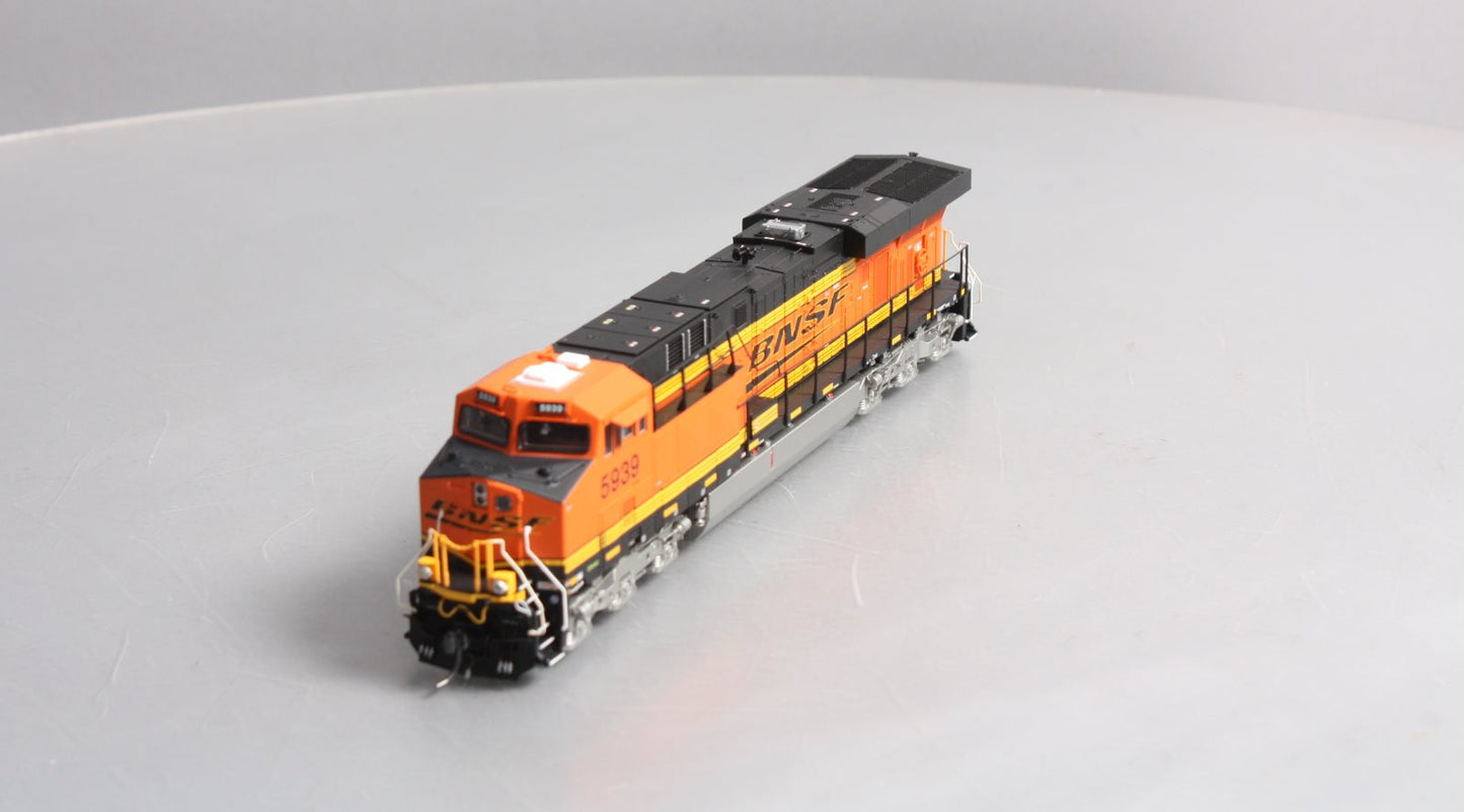Athearn G83081 HO Scale BNSF ES44AC w/PTC Diesel Locomotive #5939