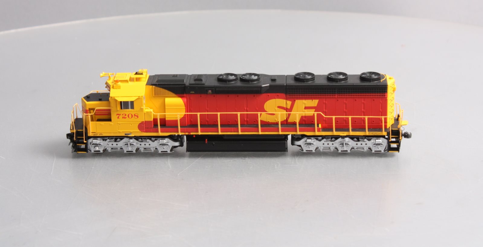 Athearn G86203 HO Scale Santa Fe SD45-2 Diesel Locomotive #7208 w/Tsunami2