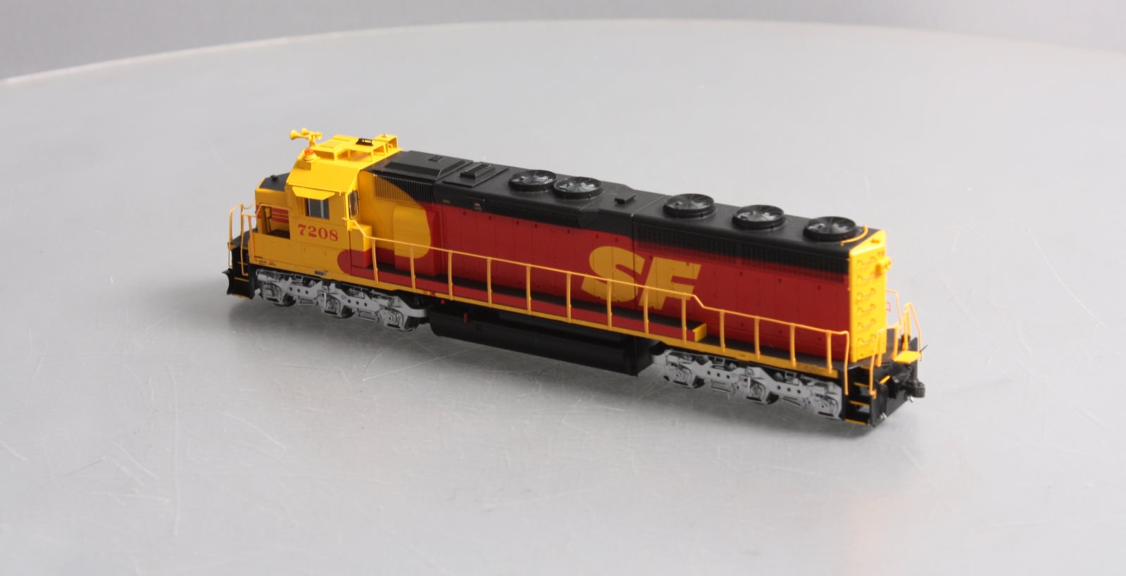 Athearn G86203 HO Scale Santa Fe SD45-2 Diesel Locomotive #7208 w/Tsunami2