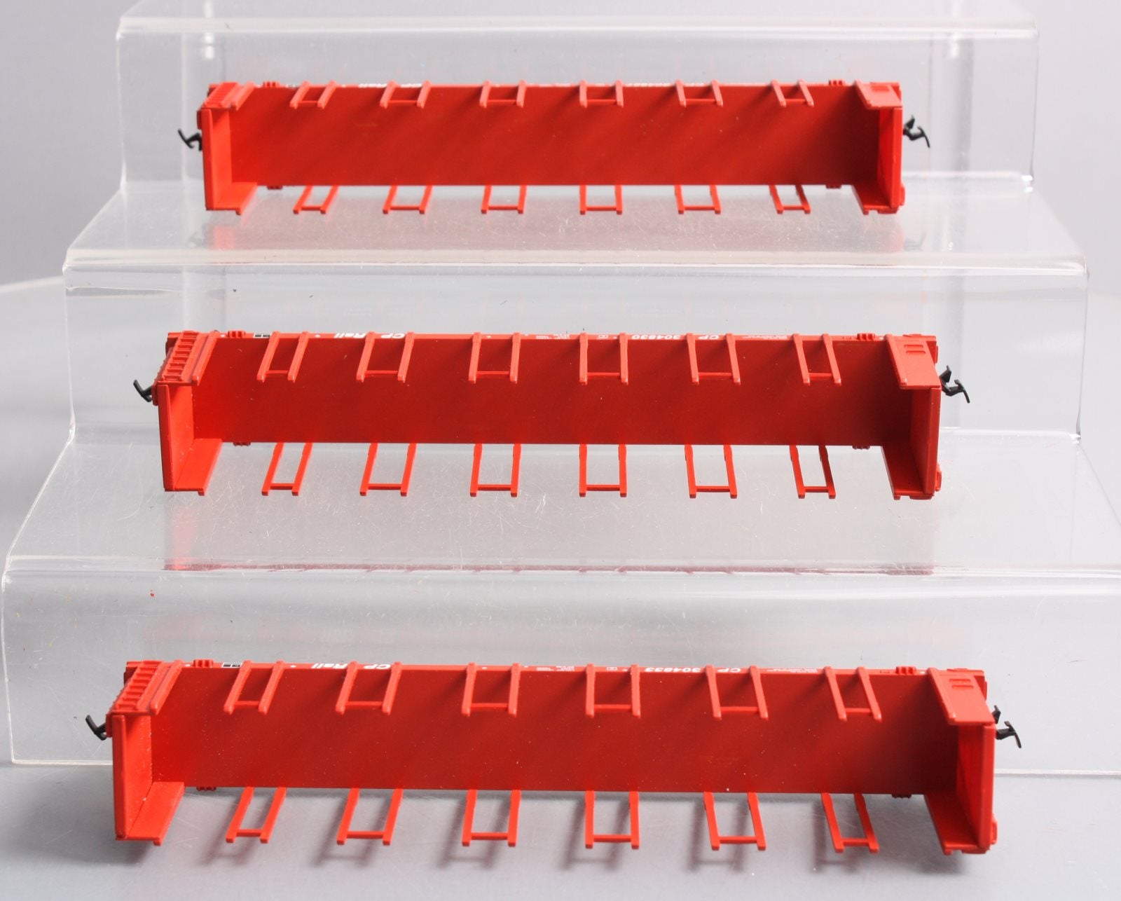 Walthers 932-33152 HO Scale Canadian Pacific 63' Pulpwood Car 3 Pack LN/Box