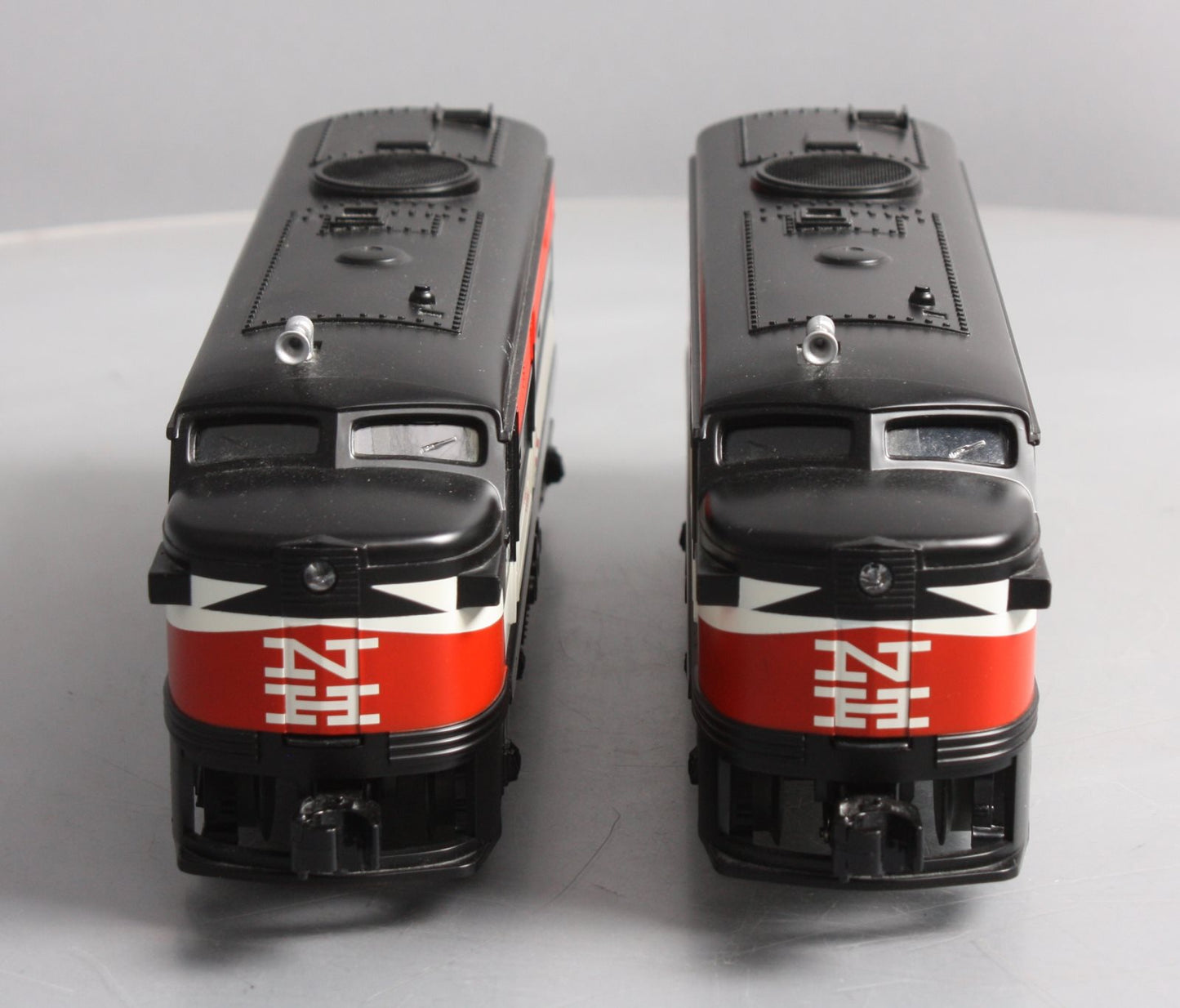 Lionel 6-52423 O Gauge New Haven Alco Diesel Passenger Train Set with TMCC LN