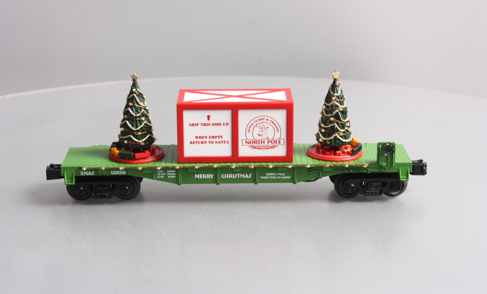 MTH 30-76733 O Christmas Flatcar with Lighted Christmas Trees
