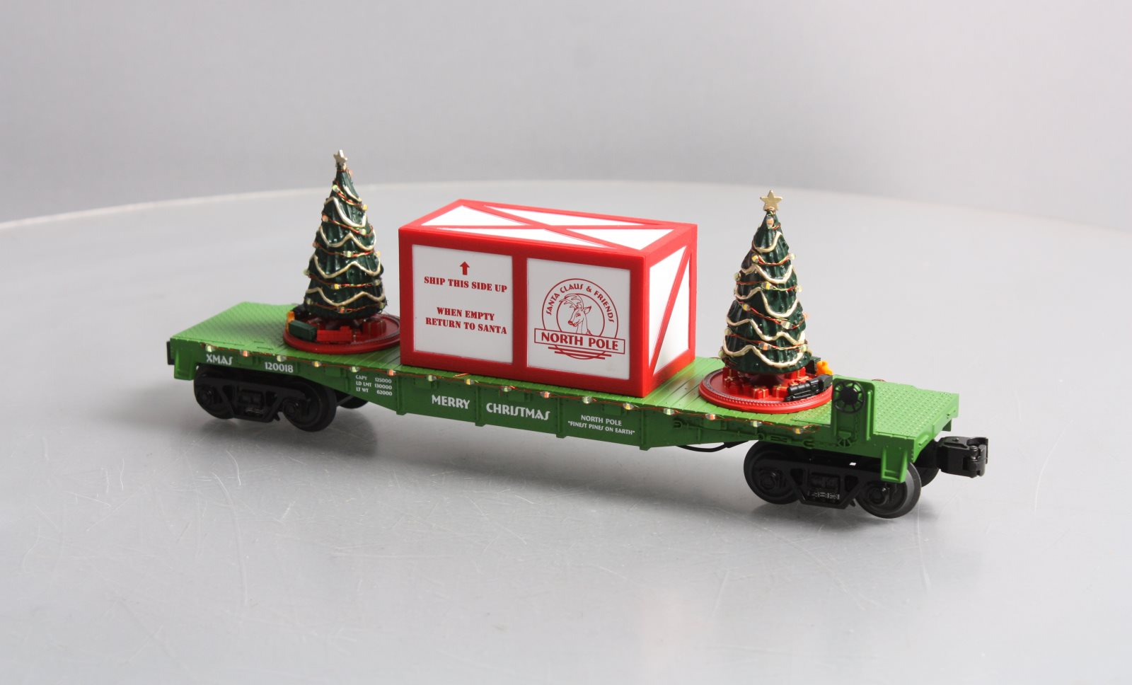 MTH 30-76733 O Christmas Flatcar with Lighted Christmas Trees