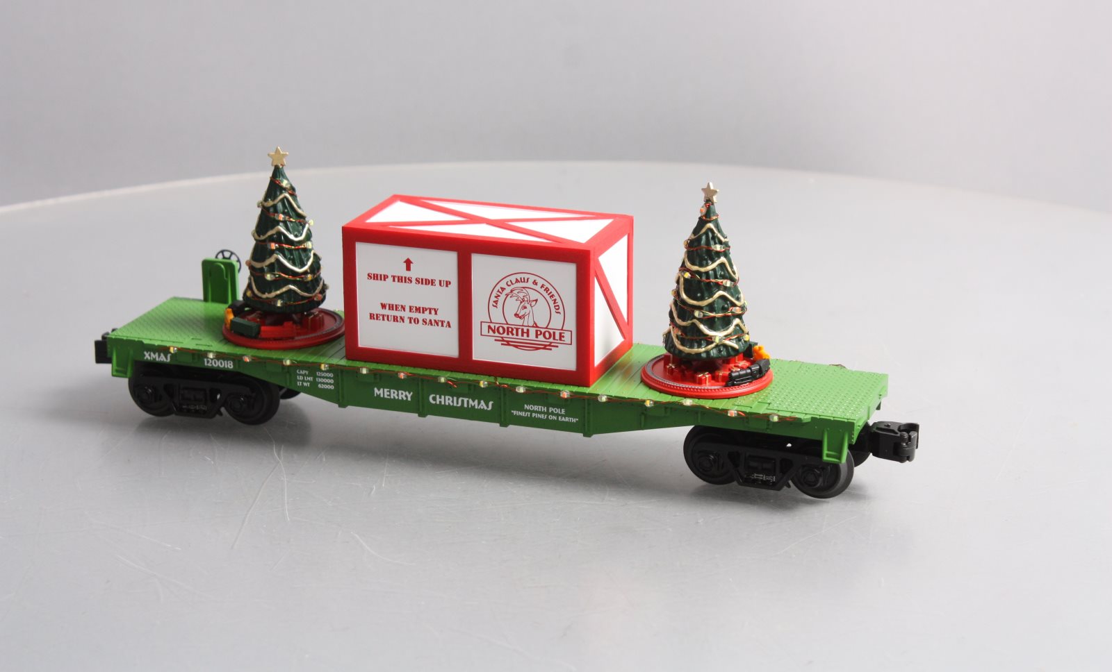 MTH 30-76733 O Christmas Flatcar with Lighted Christmas Trees